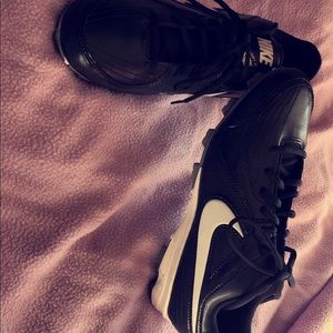 Nike unify keystone softball cleats